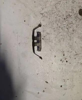 BMW X3 F25 Front brake pad spring 
