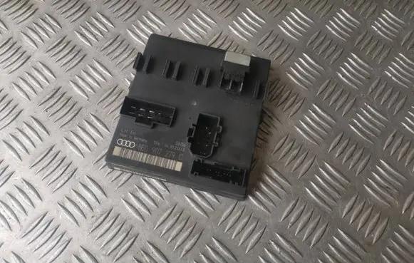 Audi A4 S4 B6 8E 8H Comfort/convenience module 8E0907279C