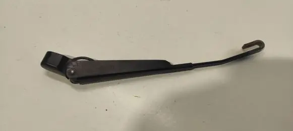 Mitsubishi Space Star Rear wiper blade arm