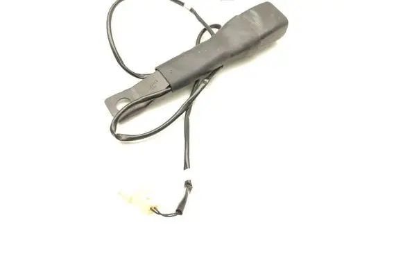 Suzuki SX4 S-Cross Front seatbelt buckle