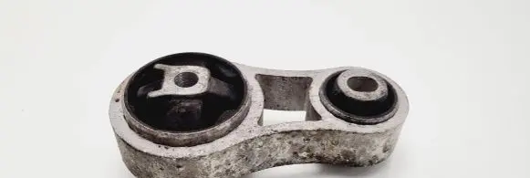 Nissan Primastar Engine mount bracket