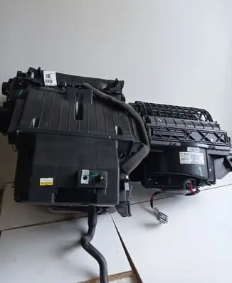 Buick Encore I Interior heater climate box assembly 688329325