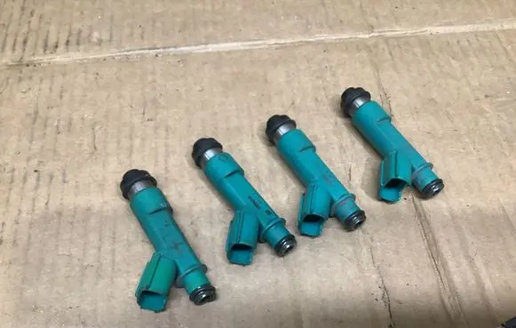 Toyota RAV 4 (XA30) Fuel injectors set 2325028080