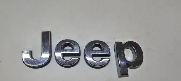 Jeep Grand Cherokee WL Manufacturer badge logo/emblem 