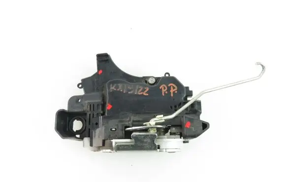 Mitsubishi Colt Front door lock