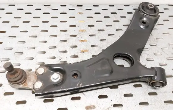 KIA Sportage Front lower control arm/wishbone