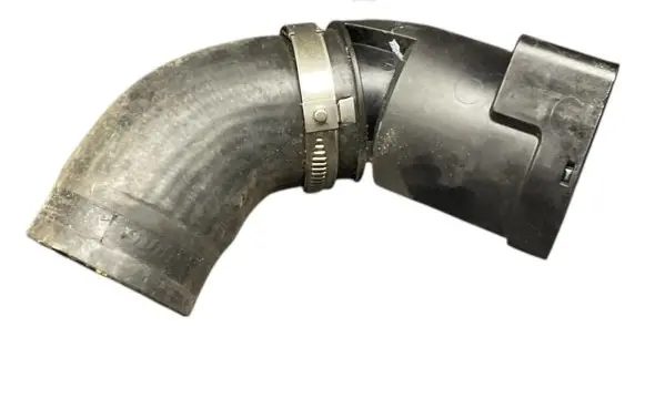 Volkswagen Polo V 6R Intercooler hose/pipe 04B131111