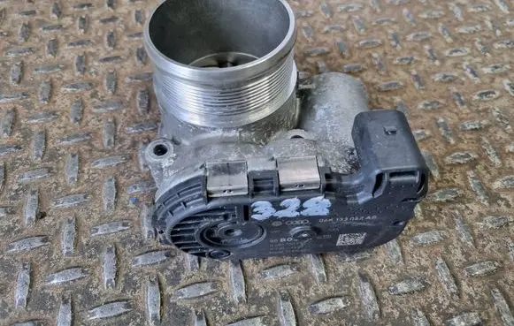 Audi Q5 SQ5 Throttle valve 06K133062AG