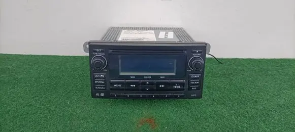 Subaru XV I Radio/CD/DVD/GPS head unit 86201FJ220
