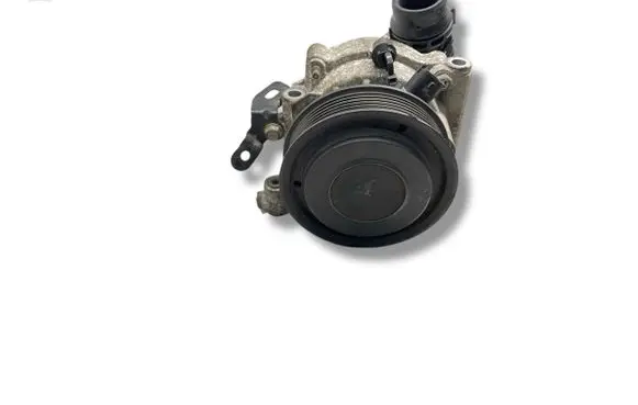 Opel Insignia B Water pump 55496778