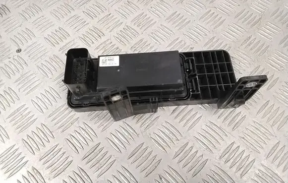 Ford Mach-E I Comfort/convenience module LJ8T14D068HAC