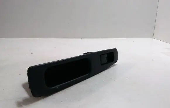 Nissan Qashqai Electric window control switch 25411BR00A