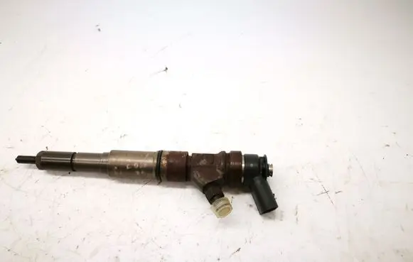 BMW 5 E60 E61 Fuel injector 0445110209