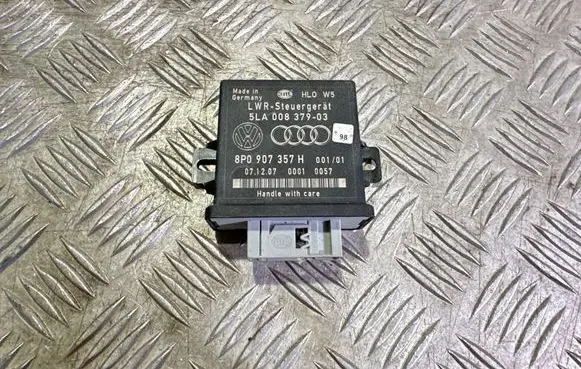 Audi A6 S6 C6 4F Light module LCM 8P0907357H