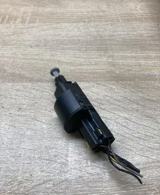 Opel Astra G Brake pedal sensor switch 09132299 09175172