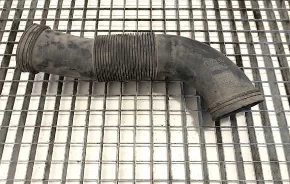 Iveco Daily 6th gen Air intake hose/pipe 57965