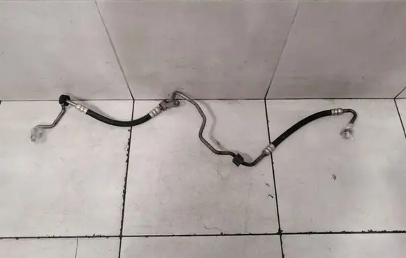 Mercedes-Benz GLS X166 Power steering hose/pipe/line A1663201353