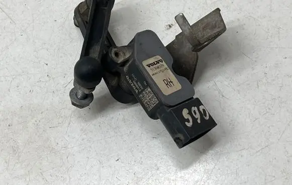 Headlight/headlamp level sensor