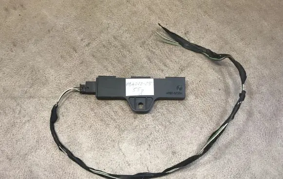 BMW 7 F01 F02 F03 F04 Keyless system antenna 9220032