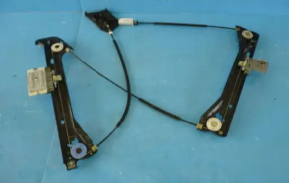 Audi TT TTS RS Mk3 8S Front door electric window regulator 