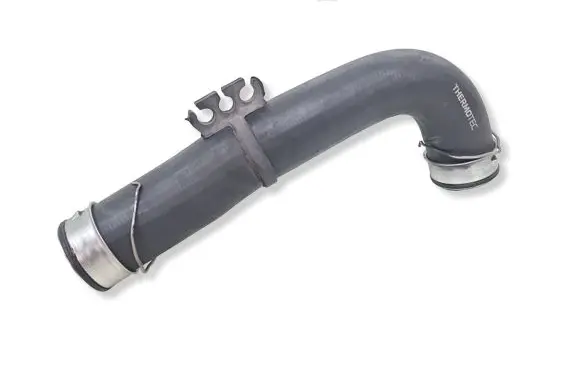 Volkswagen PASSAT B6 Intercooler hose/pipe 