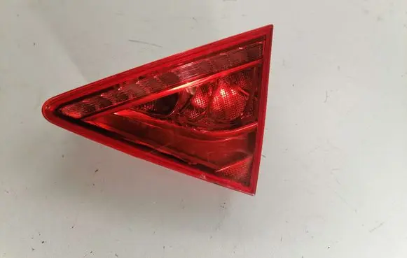 Audi A4 S4 B8 8K Tailgate rear/tail lights 4G8945094