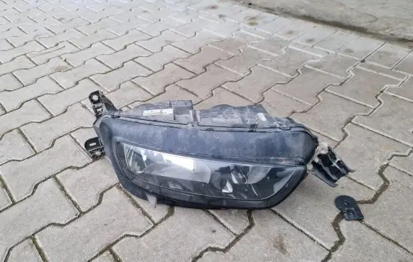 Citroen C4 II Picasso Headlight/headlamp