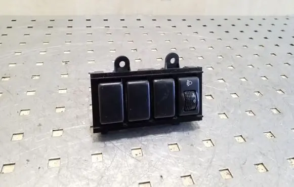 Nissan X-Trail T31 Headlight level height control switch