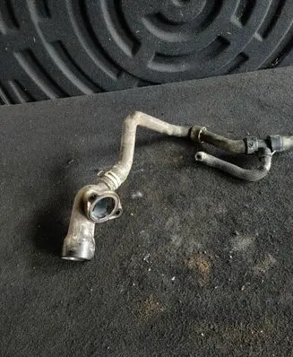 Ford Mondeo MK IV Engine coolant pipe/hose