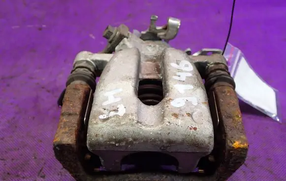 Opel Astra H Rear brake caliper 82017111