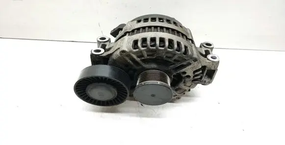 BMW 3 E92 E93 Generator/alternator 7550469 0121715017