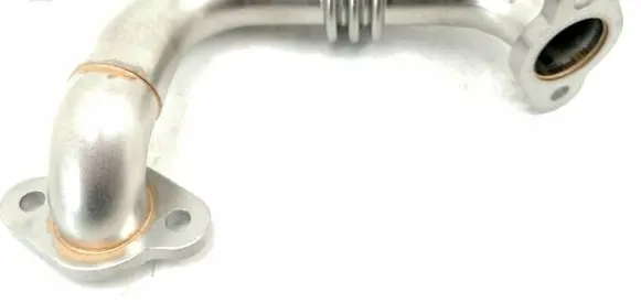 Engine coolant pipe/hose