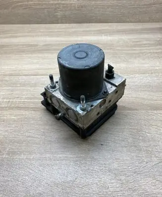 Toyota Corolla Verso AR10 ABS Pump 445400F020 0265950412 0265234222