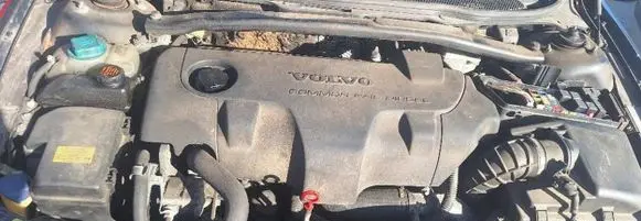Volvo V70 Engine swap 05244T