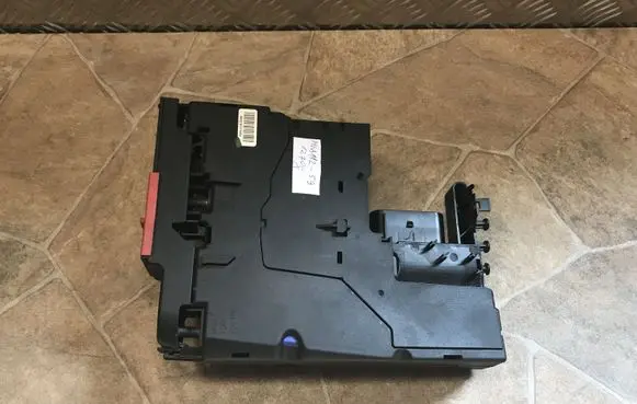 Mercedes-Benz C W204 Fuse box set A2075400740