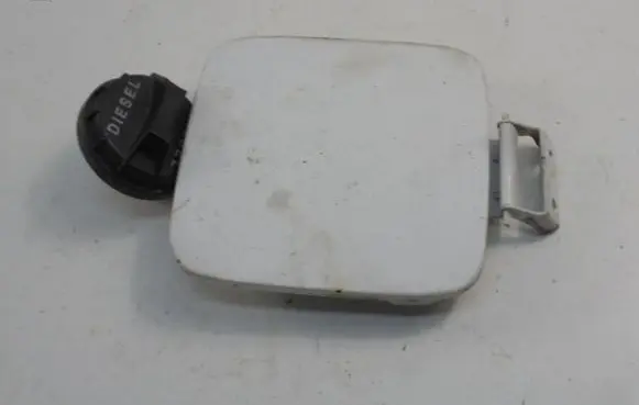 Toyota Hiace (H10) Fuel tank cap trim 