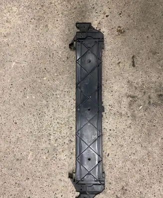 BMW 5 F10 F11 Bottom radiator support slam panel 7804619