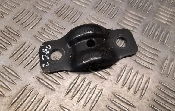 Chrysler Pacifica Sway bar bush bracket, front 68231840