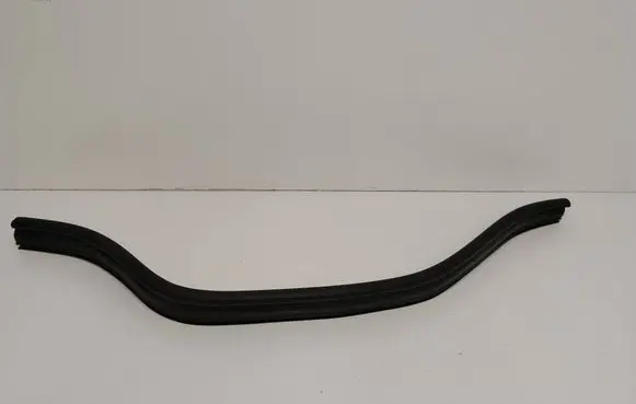 Mercedes-Benz GL X166 Front door rubber seal