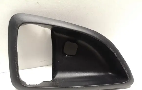 Hyundai ix35 Front door interior handle trim 826112S000
