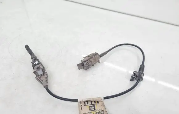 Opel Signum Front ABS sensor wiring 13118565