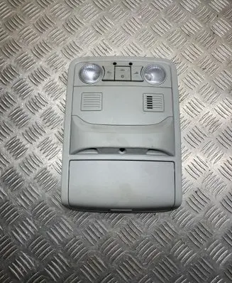 Volkswagen Jetta VI Front seat light 561868837A