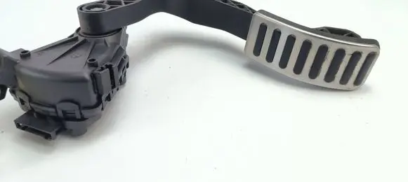 Volkswagen Phaeton Accelerator throttle pedal 3D1721503N