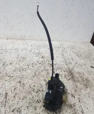 Opel Insignia A Front door lock