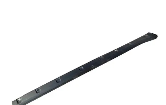 Sill/side skirt trim