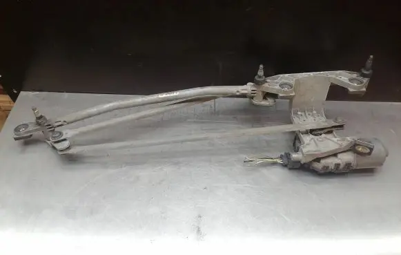 Ford Focus C-MAX Front wiper linkage and motor 3M5117508AA 0390241724 3M5117504AG