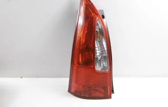 Mazda Premacy Rear/tail lights 220-61908