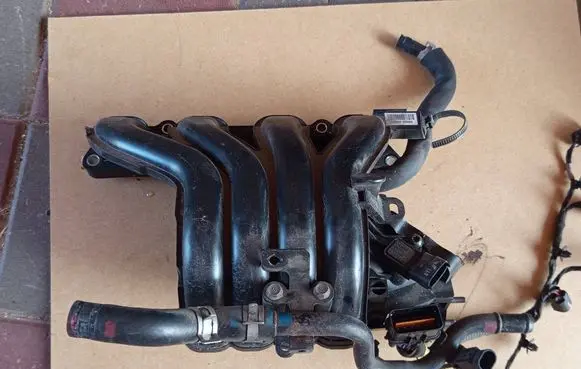 Hyundai Ioniq Intake manifold 2830003HA0