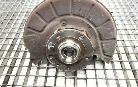 Volkswagen Golf V Front wheel hub spindle knuckle