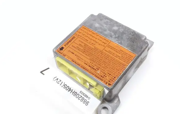 Nissan X-Trail T30 Airbag control unit/module 988208H405